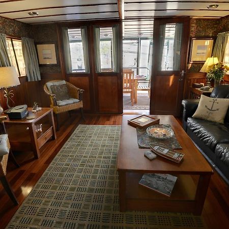 トロント Making Waves Boatel Bed & Breakfast エクステリア 写真